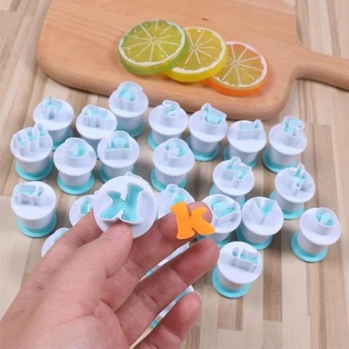 Kisbetűs sütemény kiszúró fondant forma