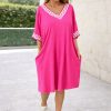 Görögmintás női V-nyakú zsebes ruha, laza bő fazon - Pink