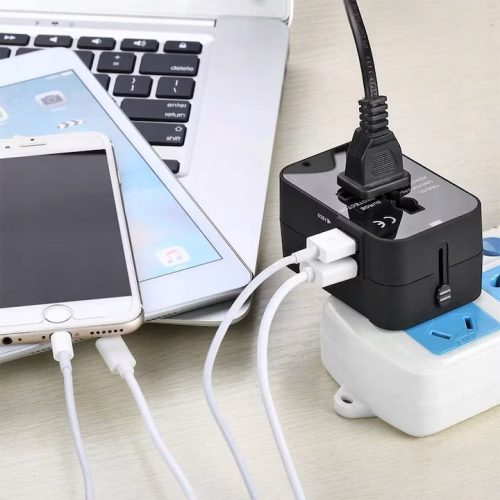 5 az 1-ben univerzális utazó adapter USB-vel – Minden hová