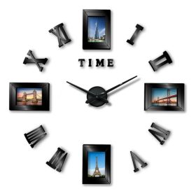   Elegáns csendes falióra római számokkal és fényképkeretekkel